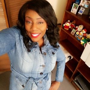 Meet your Posher, Cynthia